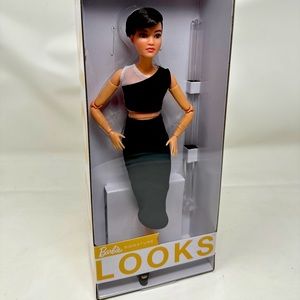Barbie Signature The Looks Doll Posable #3 GXB29 Asian 2021 NEW In Box Mattel